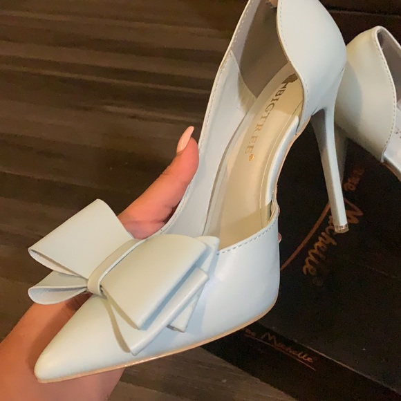 Beautiful heels - Picture 2 of 5